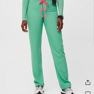 Figs Livingston Scrub Pants medium TALL NWT